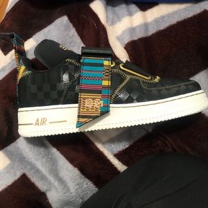 Nike Air Force 1 utility bhm